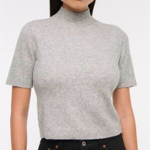 NWT Abercrombie & Fitch Gray Short Sleeve Turtleneck Sweater size M